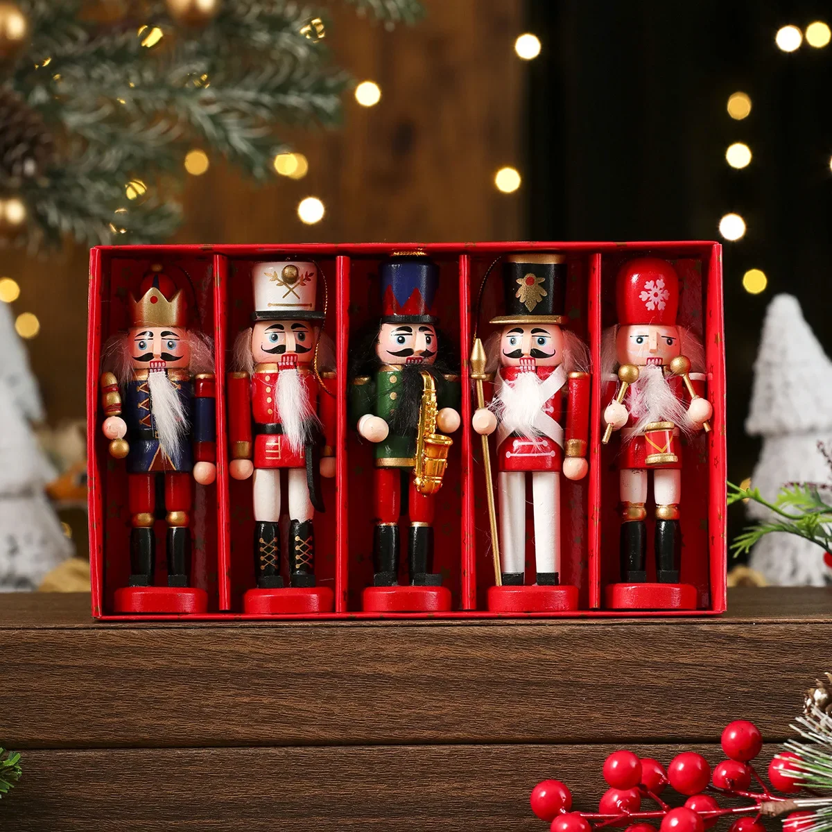 Раскрашенная фигурка солдата,  – обзор и цена Nutcracker Figurine